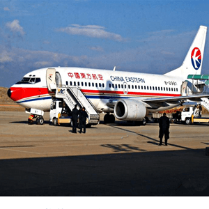 阿拉善右旗巴丹吉林机场快递航空快运业稳步发展的原因是什么？